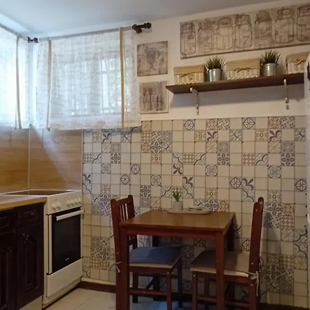 Vintage Apartment *